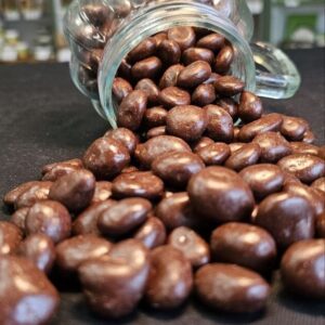 SPANGUOLĖS juodame šokolade